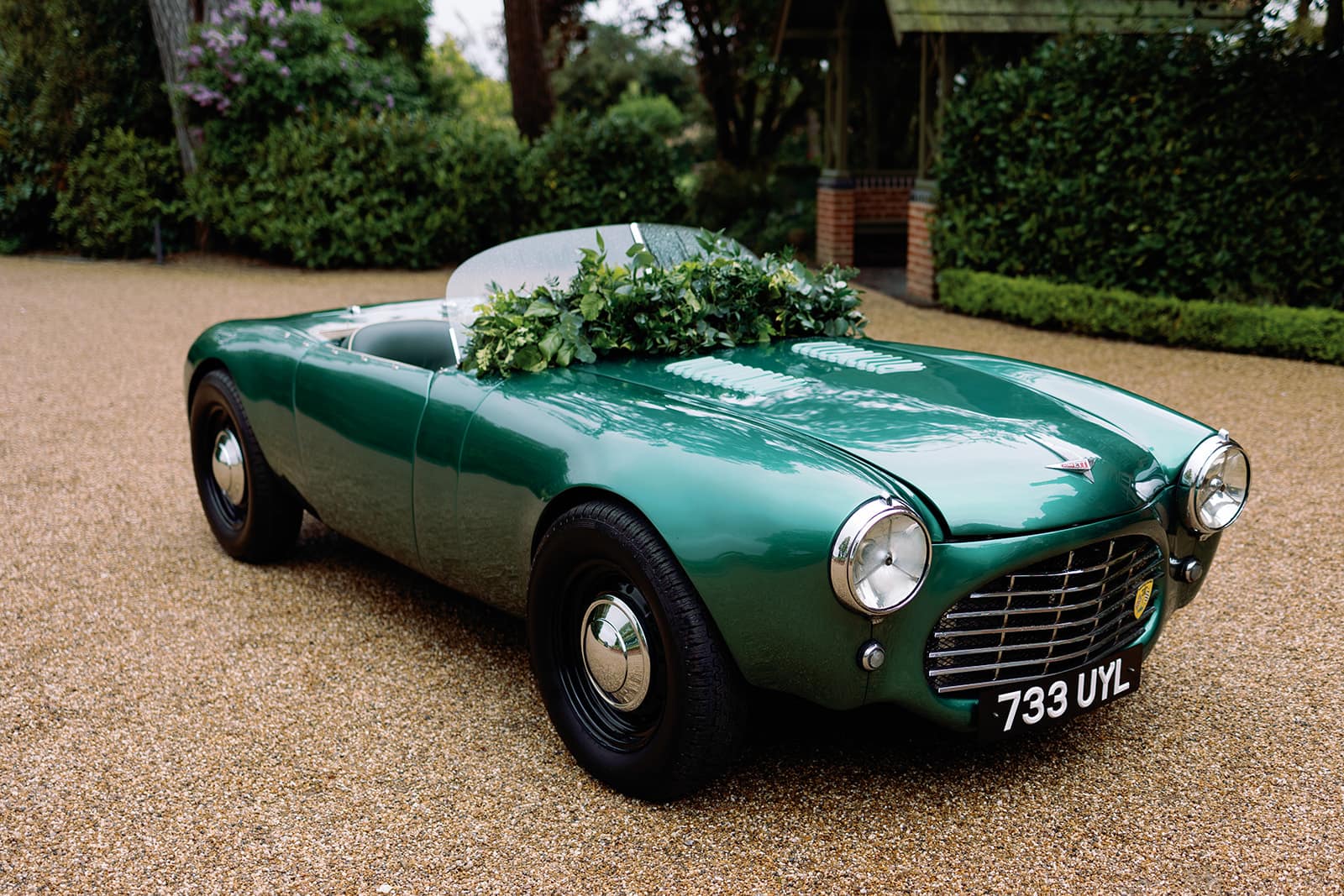 Editorial Romance at Baddow Park House: A Modern Love Story in Motion